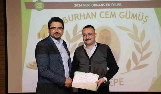 Başarılı çalışanlar ödüllendirildi