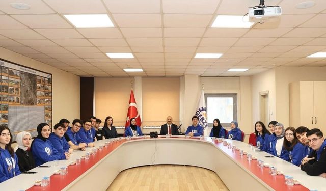 Büyükgöz: "Gençler en değerli motivasyon ve enerji kaynağımız"