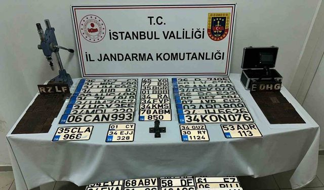 İstanbul’da ‘İkiz plaka’ operasyonu: 5 milyon değerinde 215 sahte plaka ele geçirildi