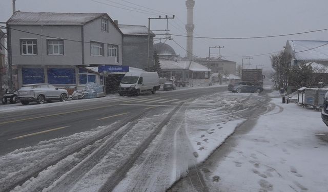 Kırklareli’nin yüksek kesimlerinde kar etkili oluyor