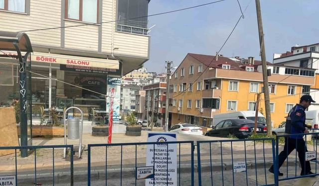 Kurallarına uymayan pazarcı esnafının tezgahı kapatıldı