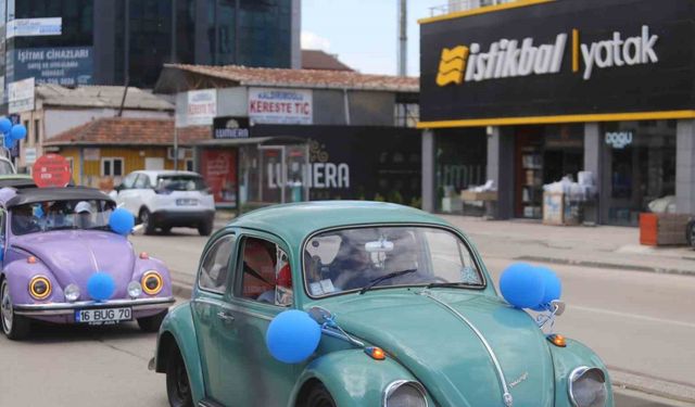 Otizmli çocuklar vosvoslarla şehir turu attı
