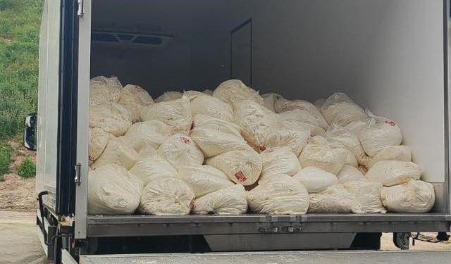 Sakarya’da son kullanma tarihi geçmiş 23 ton lor peyniri ele geçirildi