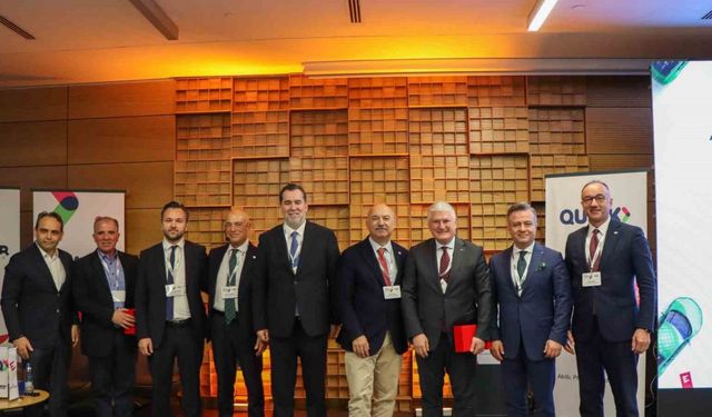 Türkiye’nin ilk 2. El Oto Zirvesi İstanbul’da gerçekleşti