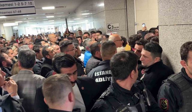 Zafer Partisi Genel Başkanı Ümit Özdağ, "Cumhurbaşkanı’na hakaret" suçundan hakim karşısında