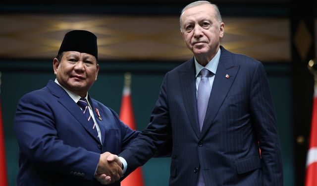 Erdoğan'dan Endonezya'lı mevkidaşı Subianto ile ortak Gazze mesajı: Yeniden inşası için çalışmayı sürdüreceğiz