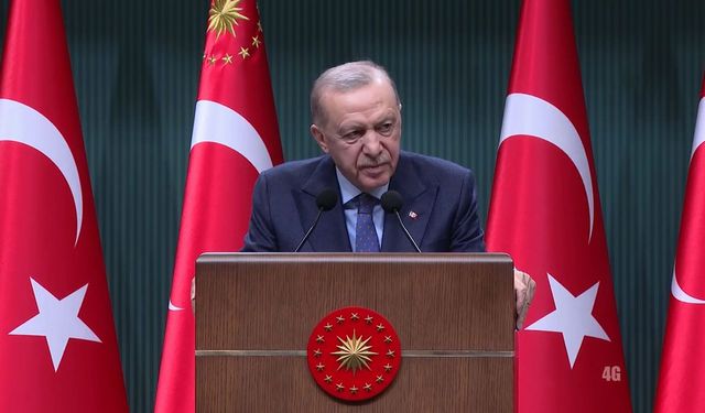 Cumhurbaşkanı Erdoğan, Özel'i deprem sonrası topa tuttu: İstanbul'un yolunu 5 gün sonra hatırladı