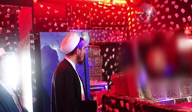 Bursa'da tebliğciler pavyonda vaaz verdi