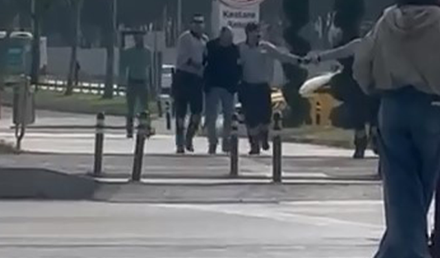 Bursa  Otobüs terminalinde silah paniği