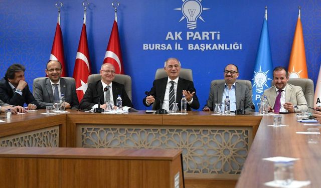 Ak Parti Genel Başkan Vekili Efkan Ala'dan Ak Parti Bursa'ya ziyaret