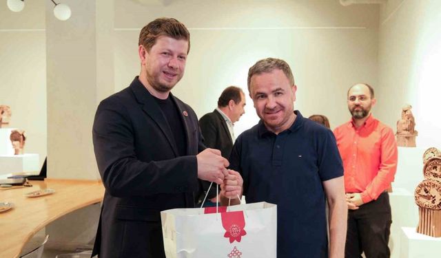 Bilecik’te ‘Zamanla’ seramik sergisi, sanatseverlerle buluştu