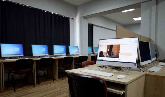 Sakarya Büyükşehir gençlerin geleceğine yatırım yapıyor