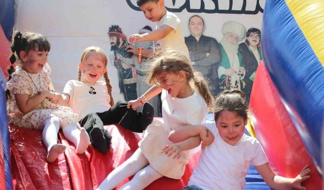 Sakarya’da 4-6 yaş Kur’an Kursu öğrencilerine şenlik gibi mezuniyet