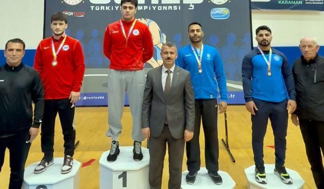 SUBÜ’den güreşte gümüş madalya geldi