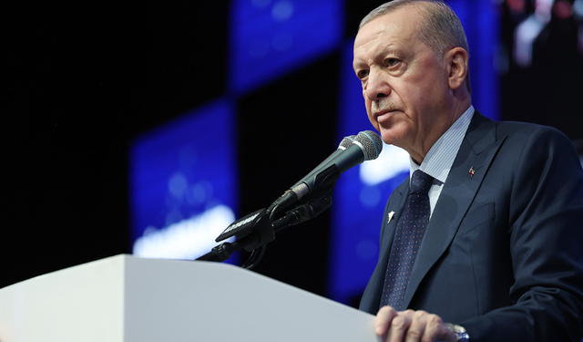 Cumhurbaşkanı Erdoğan: "Türkiye Cumhuriyeti Devleti’ni her alanda ileriye taşıyacak ve yüceltecek adımlar atıyoruz"