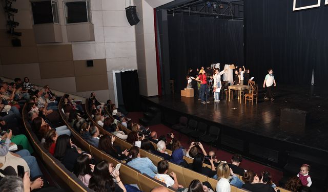 Drama Atölyesi Minik Oyuncularla Final Yaptı