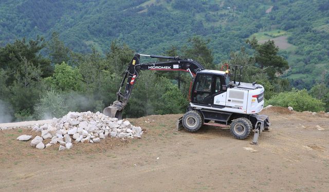 Dağyenice’de Kaçak Duvara Geçit Yok!