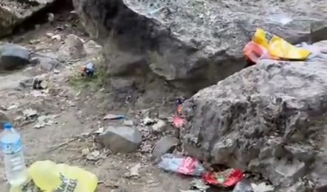 Bursa'da  şelaleyi, çöplüğe çevirdiler