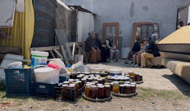Yüksek gerilim altında yüzlerce bina varken onların evleri yıkıldı, 6 kişi sokakta kaldı