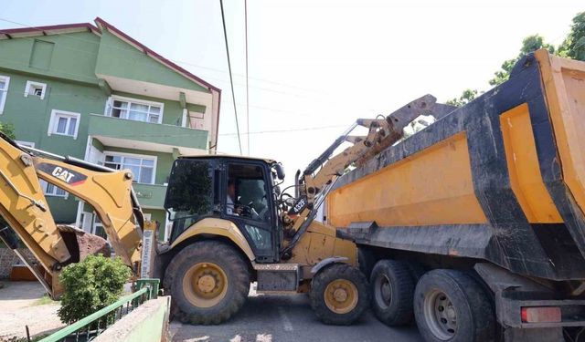 Başiskele’de kurban atıkları toplanıyor