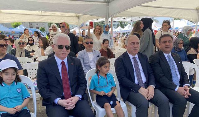 Beyazıt Meydanı’nda Okul Öncesi Eğitim Şenliği düzenlendi, çocuklar doyasıya eğlendi