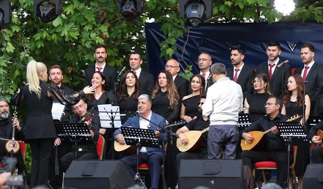 Öğretmenler korosundan unutulmaz türkü gecesi