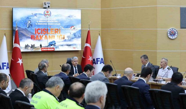 Sakarya’da asayiş toplantısı: Bayram tedbirleri masaya yatırıldı