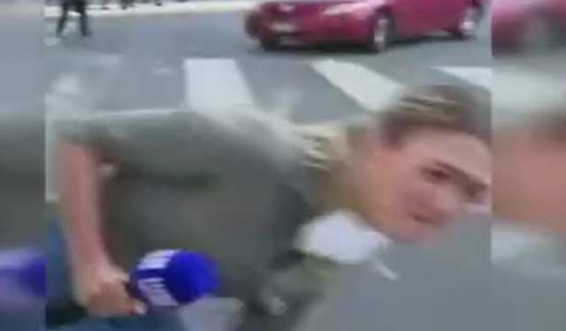 ABD polisi göçmen protestoları sırasında yayın yapan muhabiri plastik mermiyle vurdu