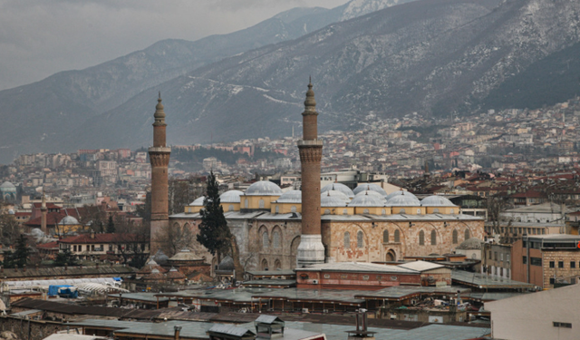 BURSA’NIN 5 İLÇESİNDE BİNA, TARLA, ZEYTİNLİK, DAİRE VE ARSALAR SATIŞA ÇIKARILDI