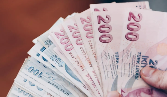 AK Parti en düşük emekli maaşı için harekete geçti