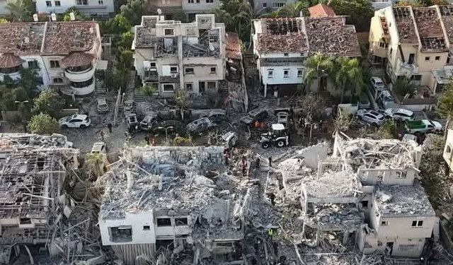 İran saldırısı sonrası görüntüler ortaya çıktı