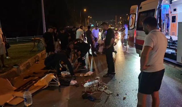 Bursa'da otomobil elektrikli motosiklete çarptı