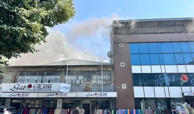 Bursa'da tekstil atölyesinin çatı katında yangın