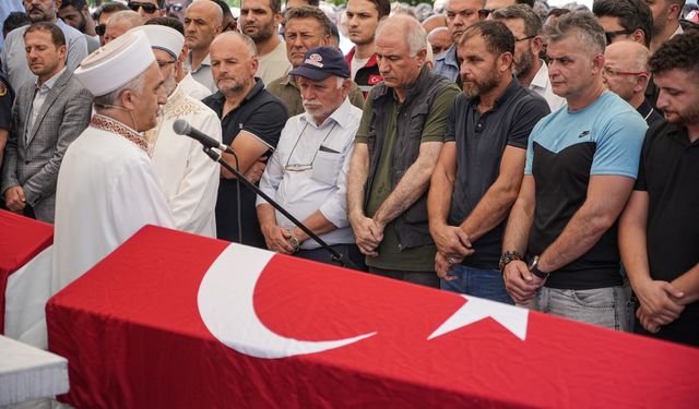 Yangın şehitlerine son veda