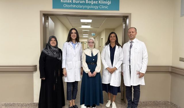 Doğuştan mimiklerini kullanamıyordu, 23 yıl sonra ilk kez gülümsedi
