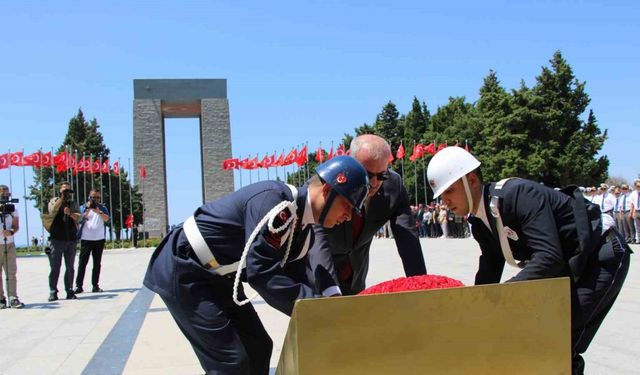 Çanakkale’de 15 Temmuz şehitleri, ’Şehitler Abidesi’nde anıldı