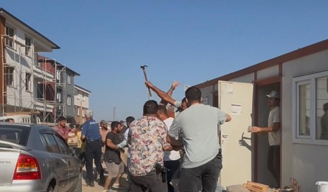 Park yeri kavgasında çekiç, tahta ve yumruklar havada uçuştu