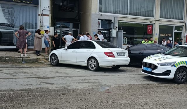 Tekirdağ’da çiftlerin kavgası kanlı bitti: 3 çocuk annesi kadın bıçaklandı