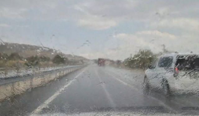 Edirne’deki orman yangınında imdada yağmur yetişti