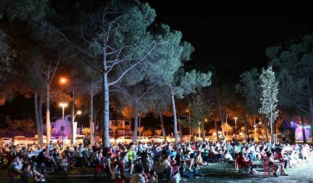 İznik’te yaz akşamları çocukların neşesiyle renkleniyor