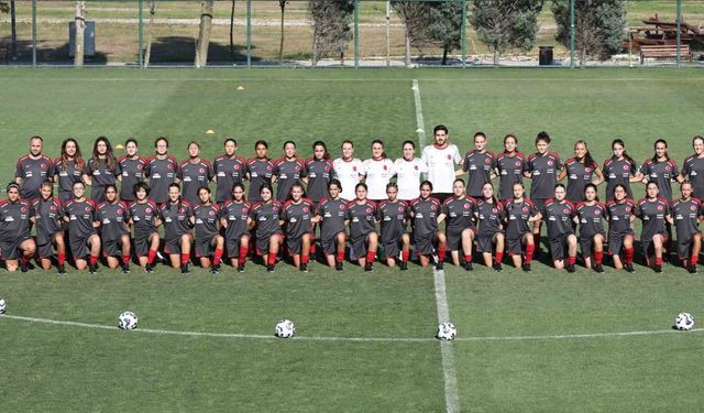Körfezli Ravza U15 Kız Milli Takımı’nda