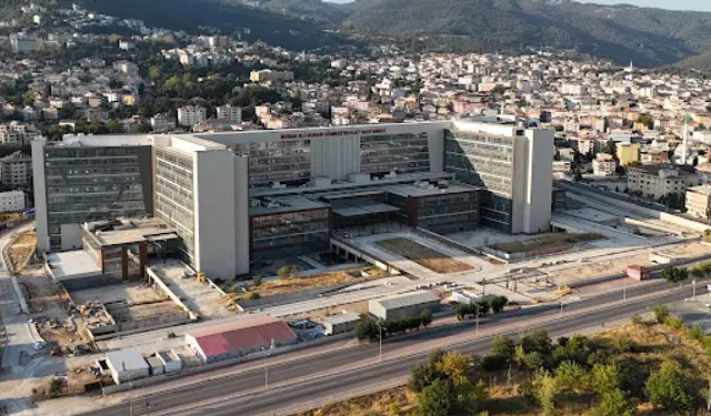 Bursa'da dikkat çeken çağrı: Hastaneler çürümesin...