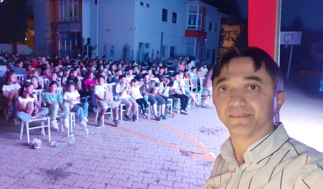 Çitli'de çocuklar açık hava sinemasında buluştu