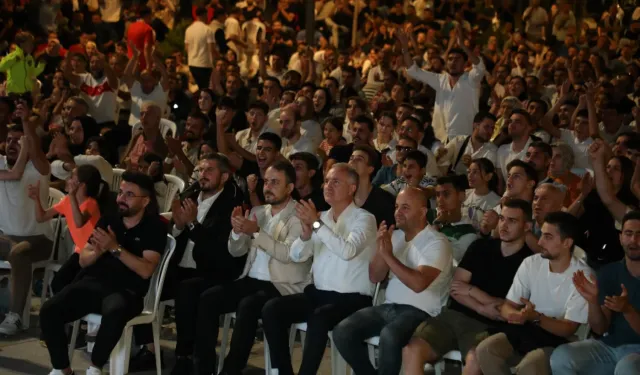 12 Dev Adama İnegöl’den Tam Destek