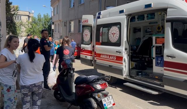 Bursa'da motosiklet bisiklete çarptı