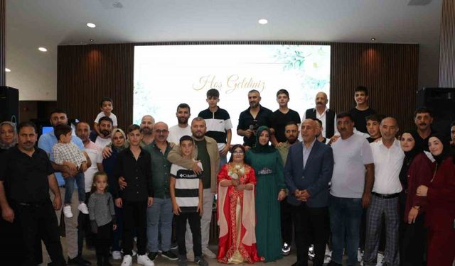 Arnavutköy’de Dilan’ın hayali gerçek oldu: Down sendromlu genç kıza temsili düğün