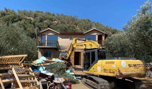 Çanakkale’de 22 kaçak yapı yıkıldı