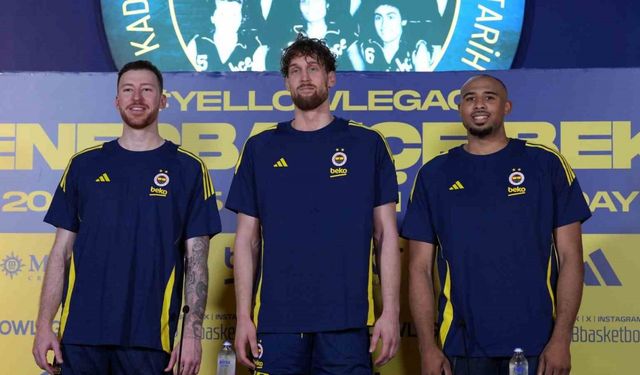 Fenerbahçe Erkek Basketbol Takımı oyuncuları, basın mensuplarıyla bir araya geldi