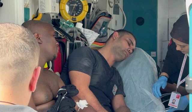 Kağıthane’de oto bakım tamir servisinde yangın paniği: 3 işçi dumandan etkilendi