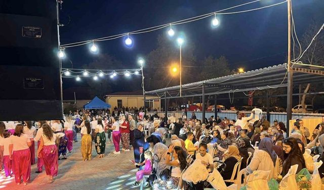 Kırkkepenekli’de renkli ‘Şalvar Gecesi’ coşkusu